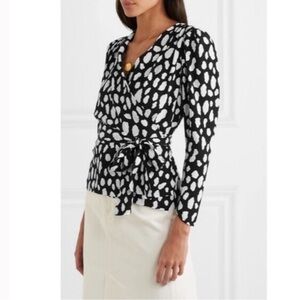 Maje Losimio Wrap Top  V-neck Black & White Print Womens sz 2 , US sz small